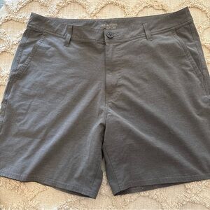 Huk Fishing Shorts Mens XL Gray  Performance Outdoor Pocket Lightweight
